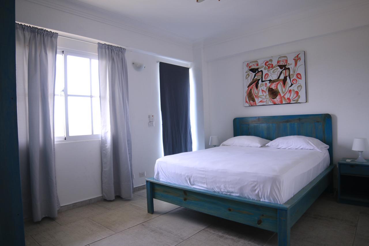 Residencial Las Palmeras De Willy Hotel Boca Chica Exterior photo