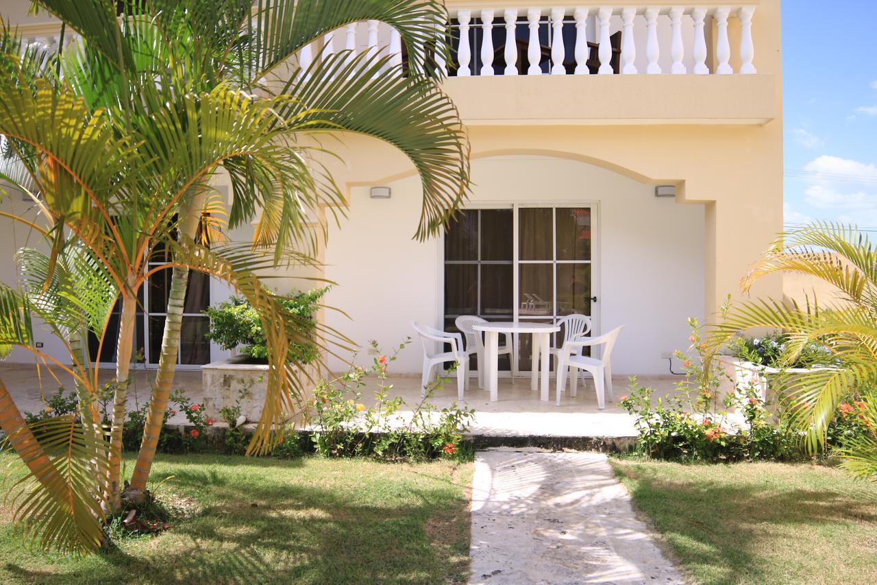 Residencial Las Palmeras De Willy Hotel Boca Chica Exterior photo