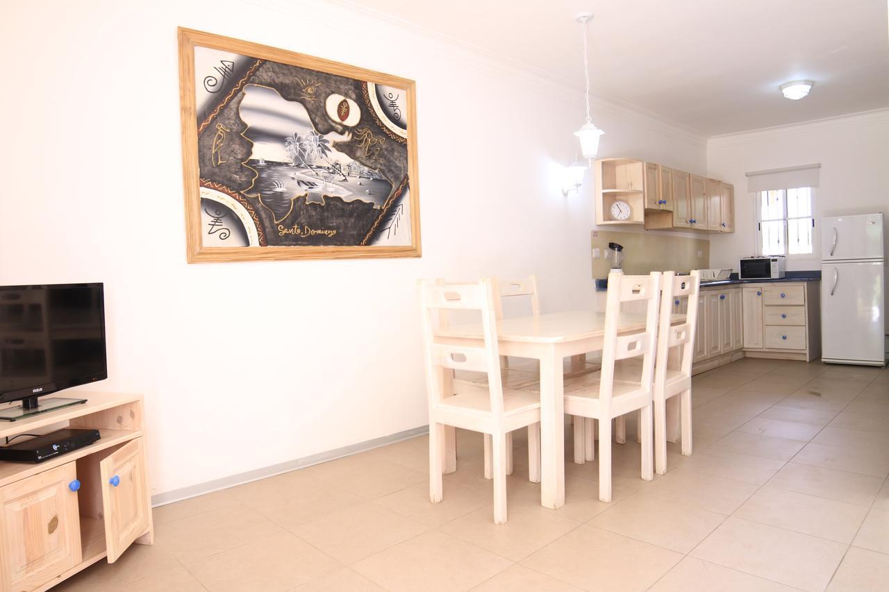 Residencial Las Palmeras De Willy Hotel Boca Chica Exterior photo