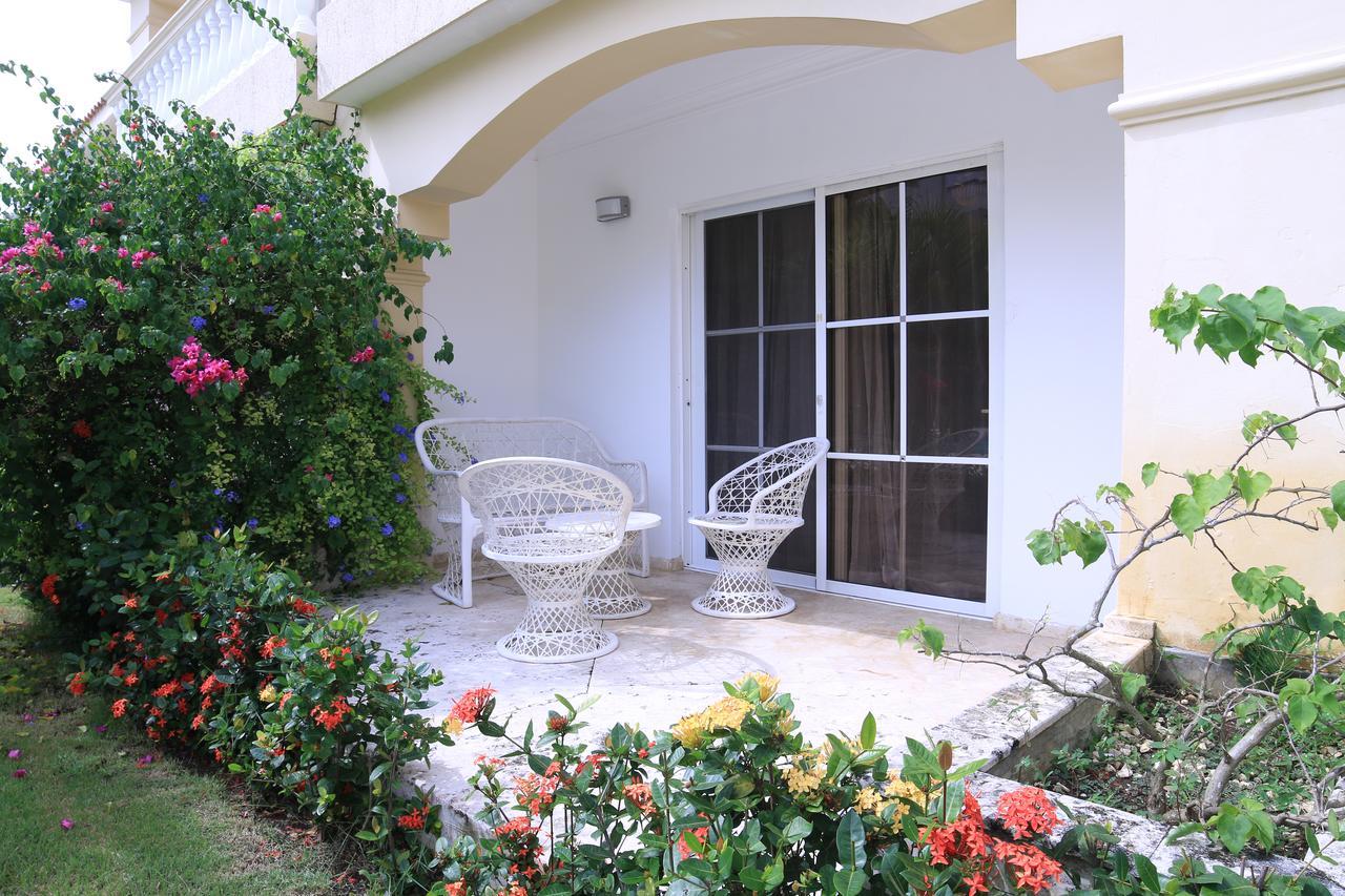Residencial Las Palmeras De Willy Hotel Boca Chica Exterior photo