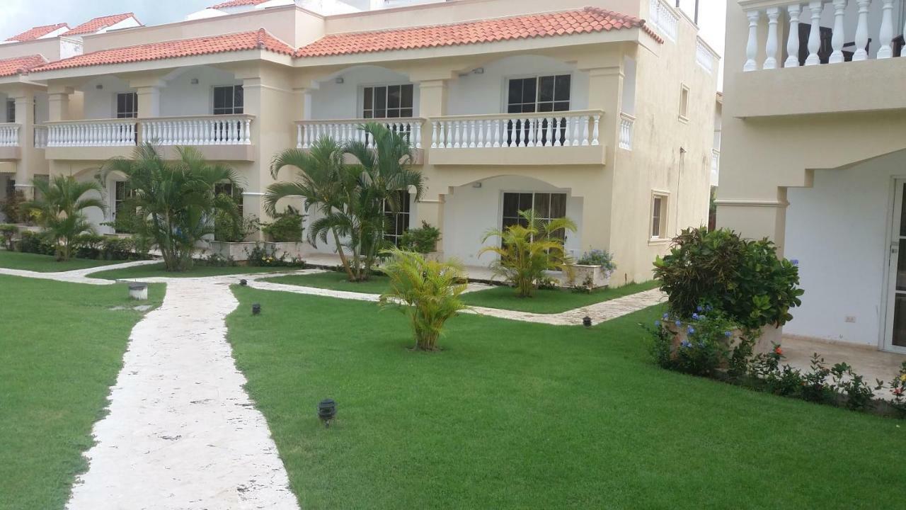 Residencial Las Palmeras De Willy Hotel Boca Chica Exterior photo